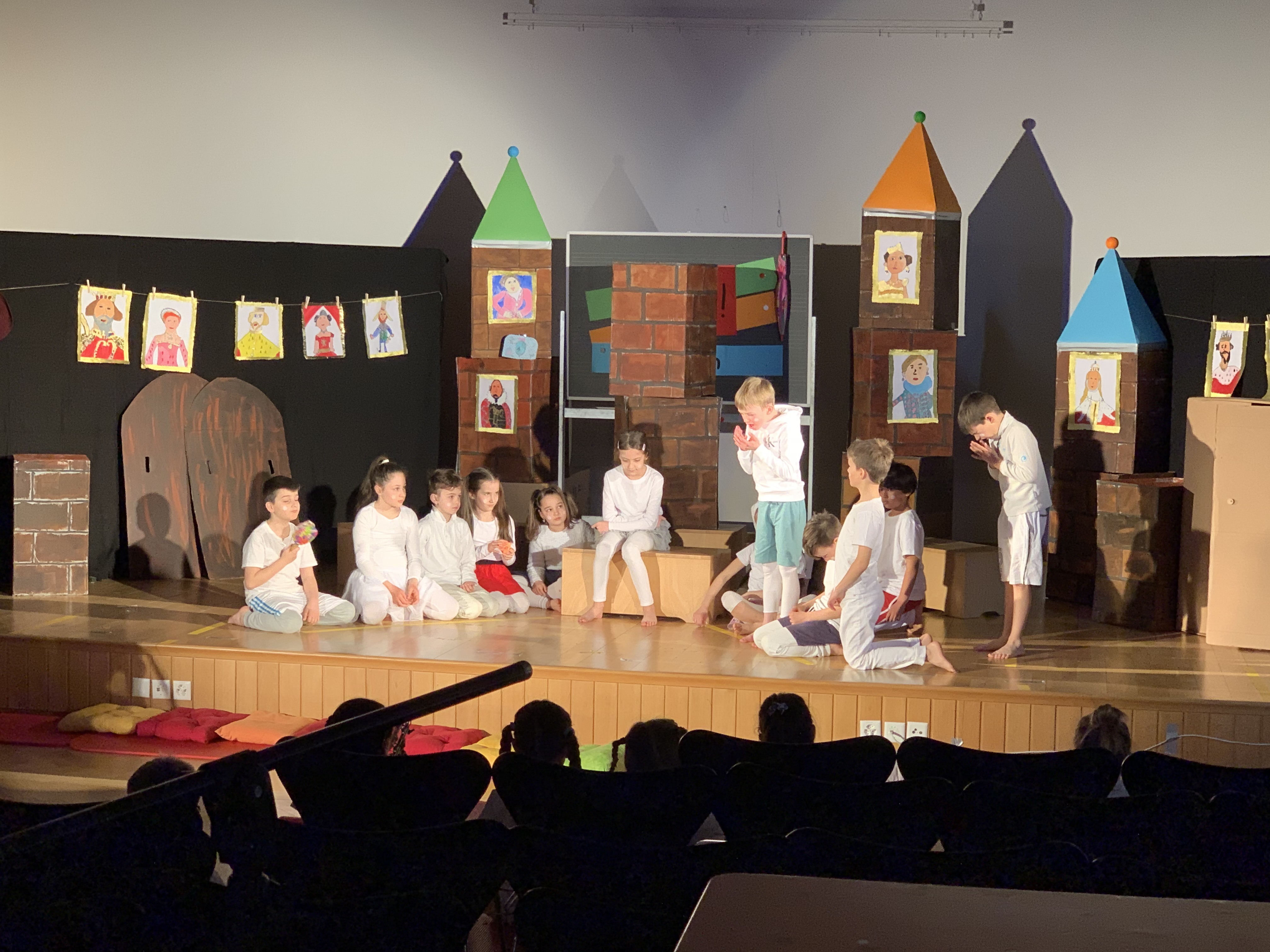 Theater-Livestream "Aufregung im Gespenster-Internat"