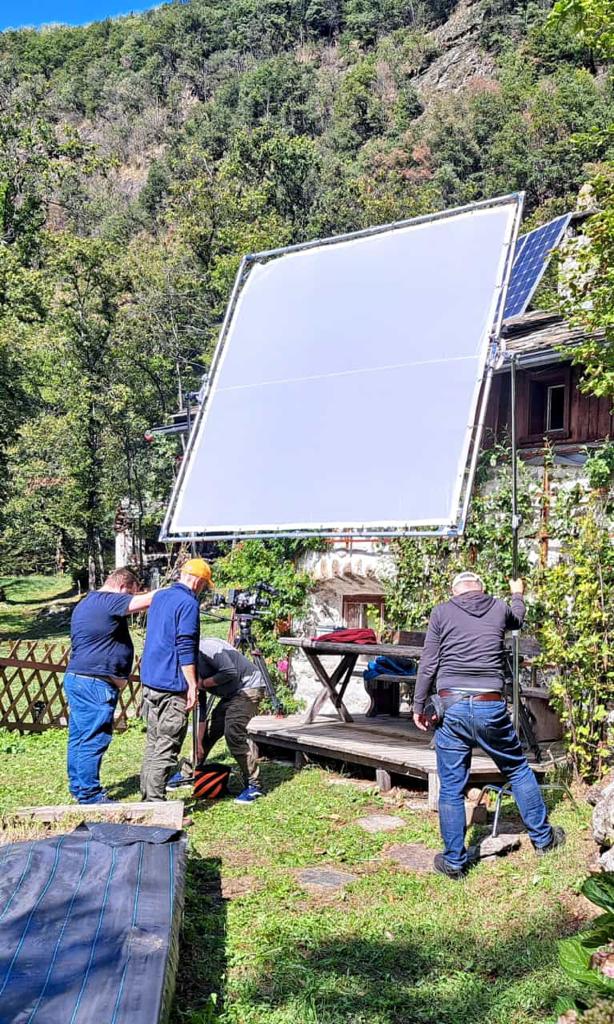 Trailer: Reise ins Licht
